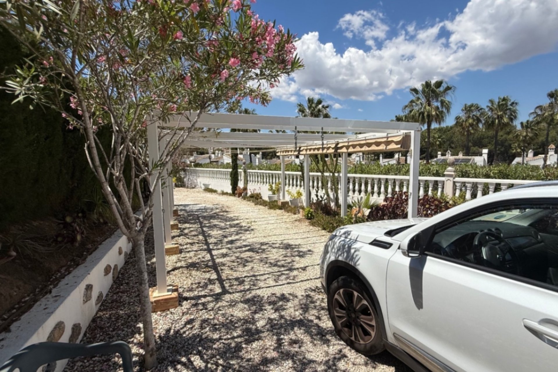 Herverkoop - Villa -
Orihuela - Inland