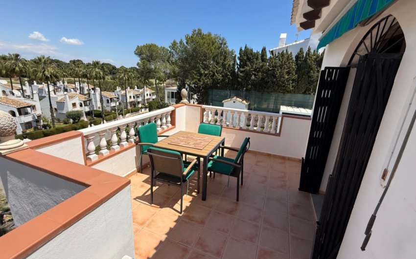 Herverkoop - Villa -
Orihuela - Inland