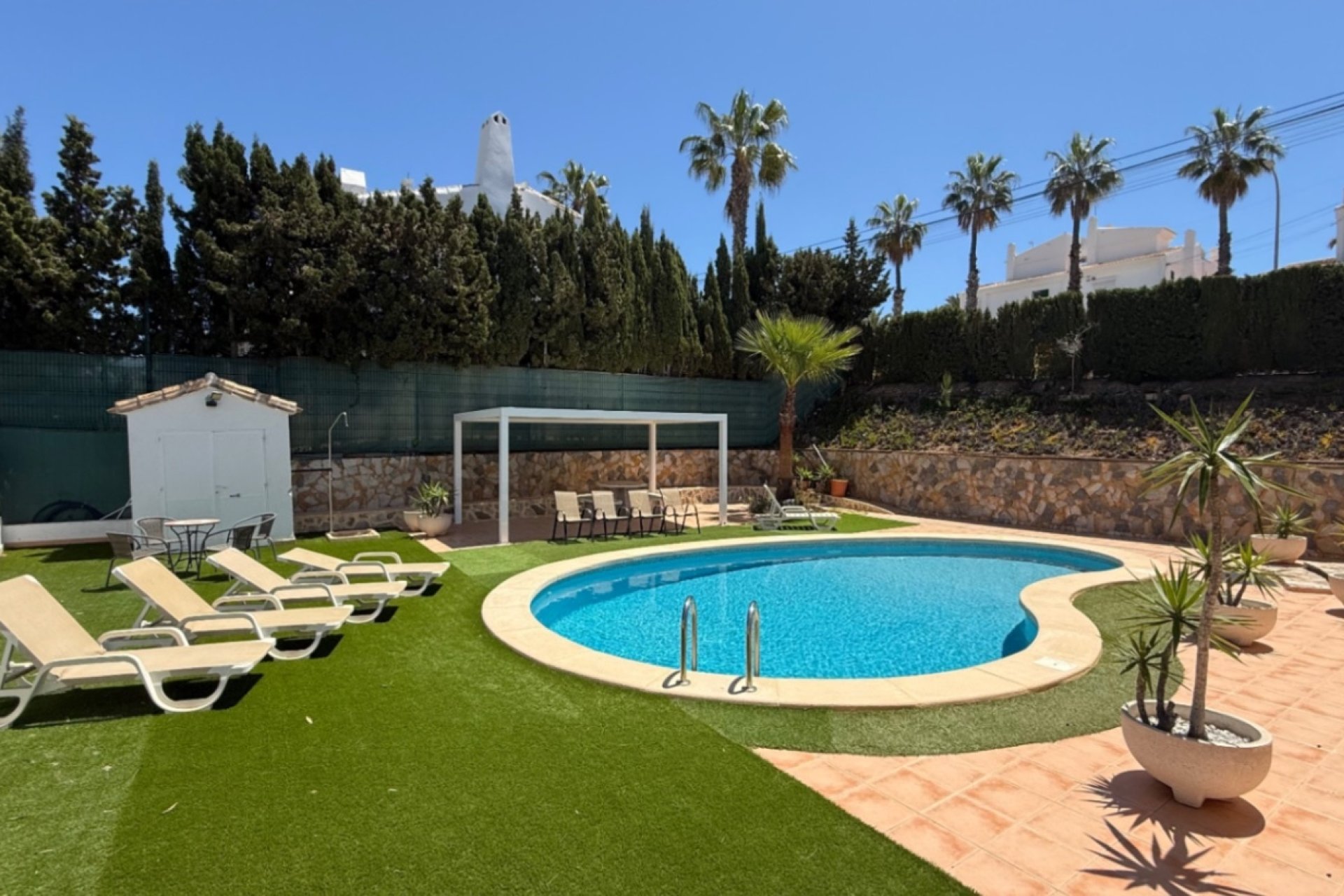 Herverkoop - Villa -
Orihuela - Inland