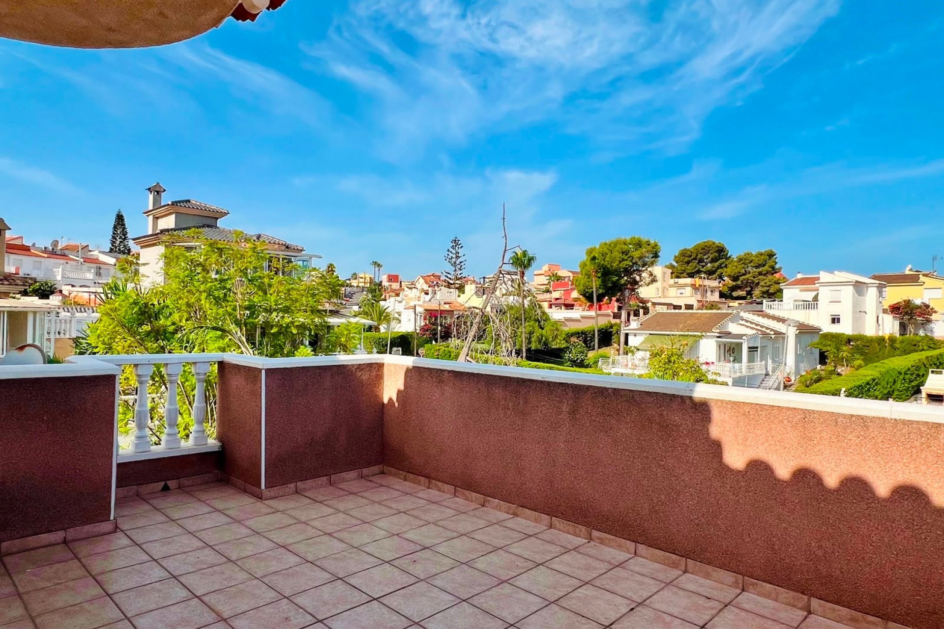 Herverkoop - Villa -
Orihuela - Inland