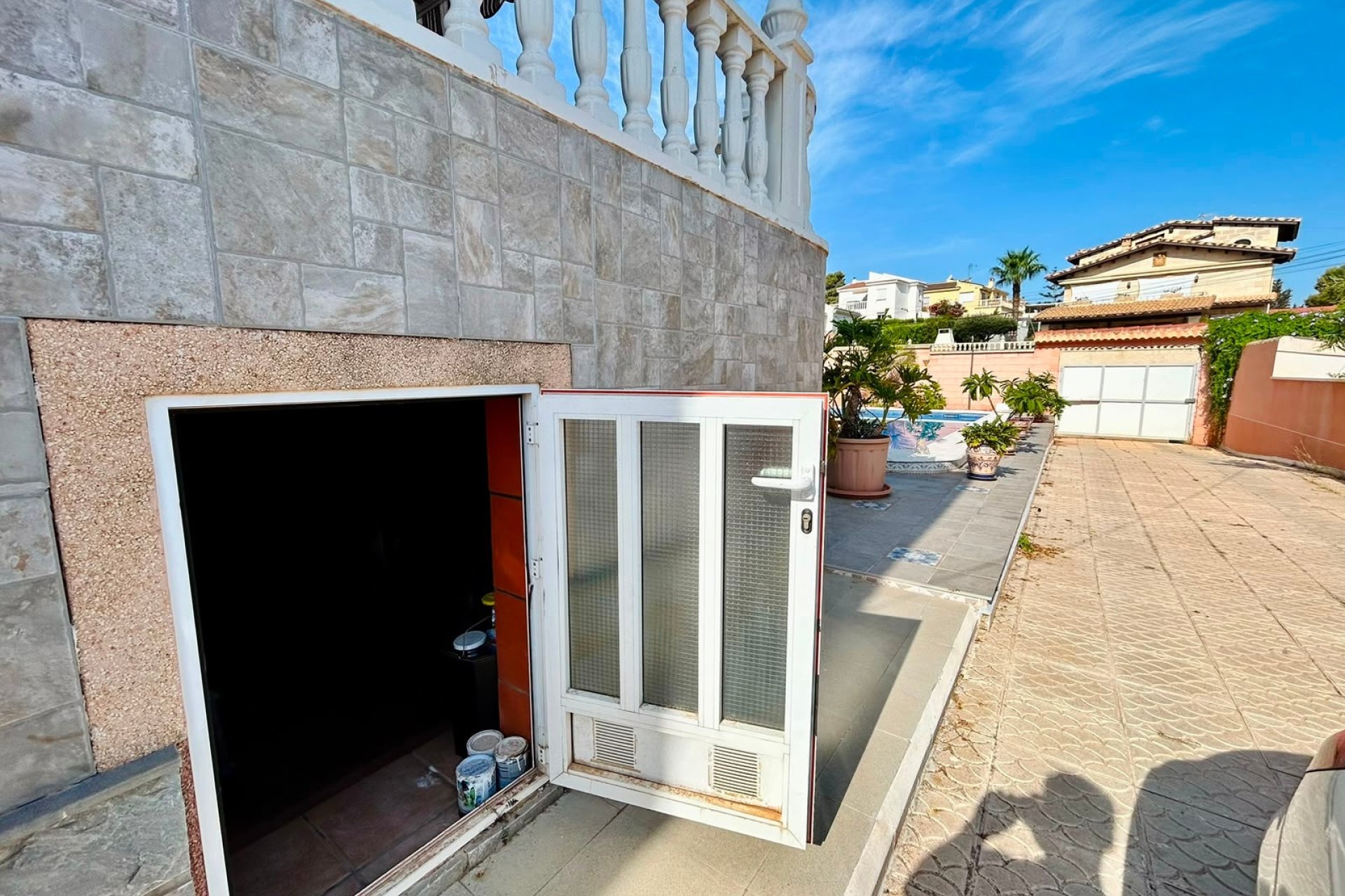 Herverkoop - Villa -
Orihuela - Inland
