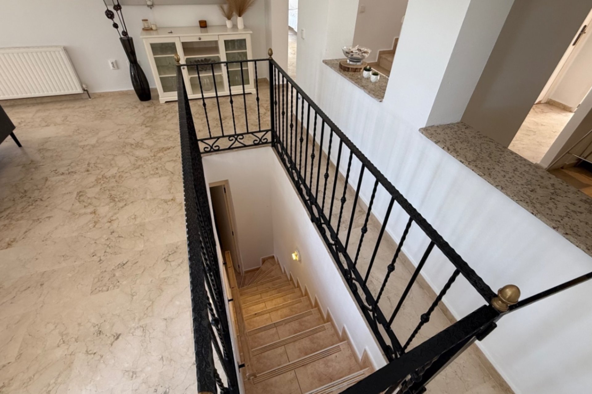 Herverkoop - Villa -
Orihuela - Inland