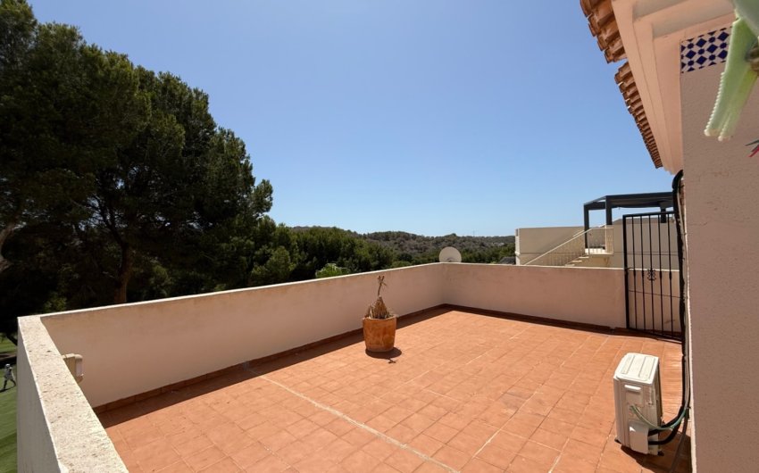 Herverkoop - Villa -
Orihuela - Inland
