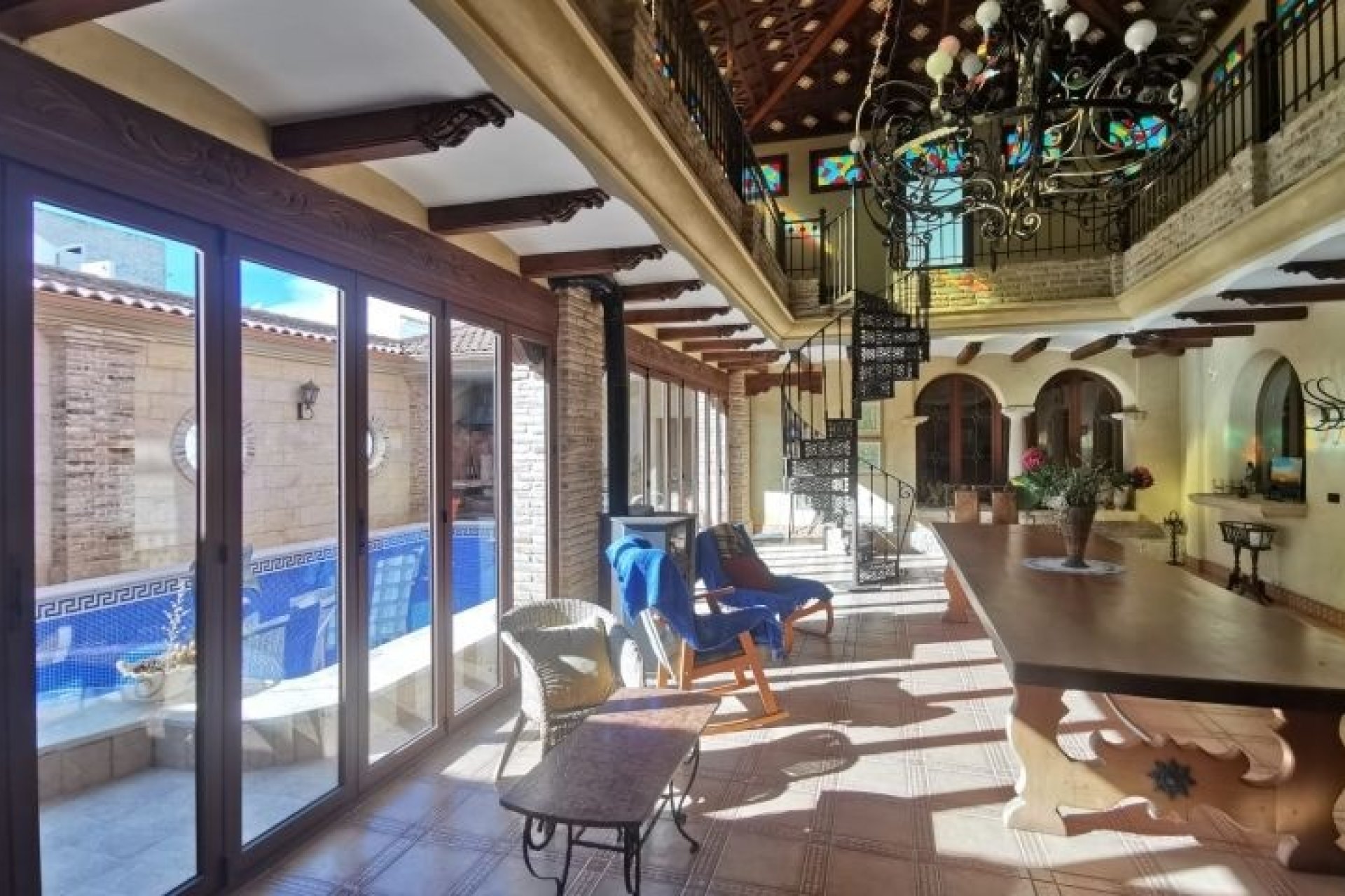 Herverkoop - Villa -
Orihuela - Inland