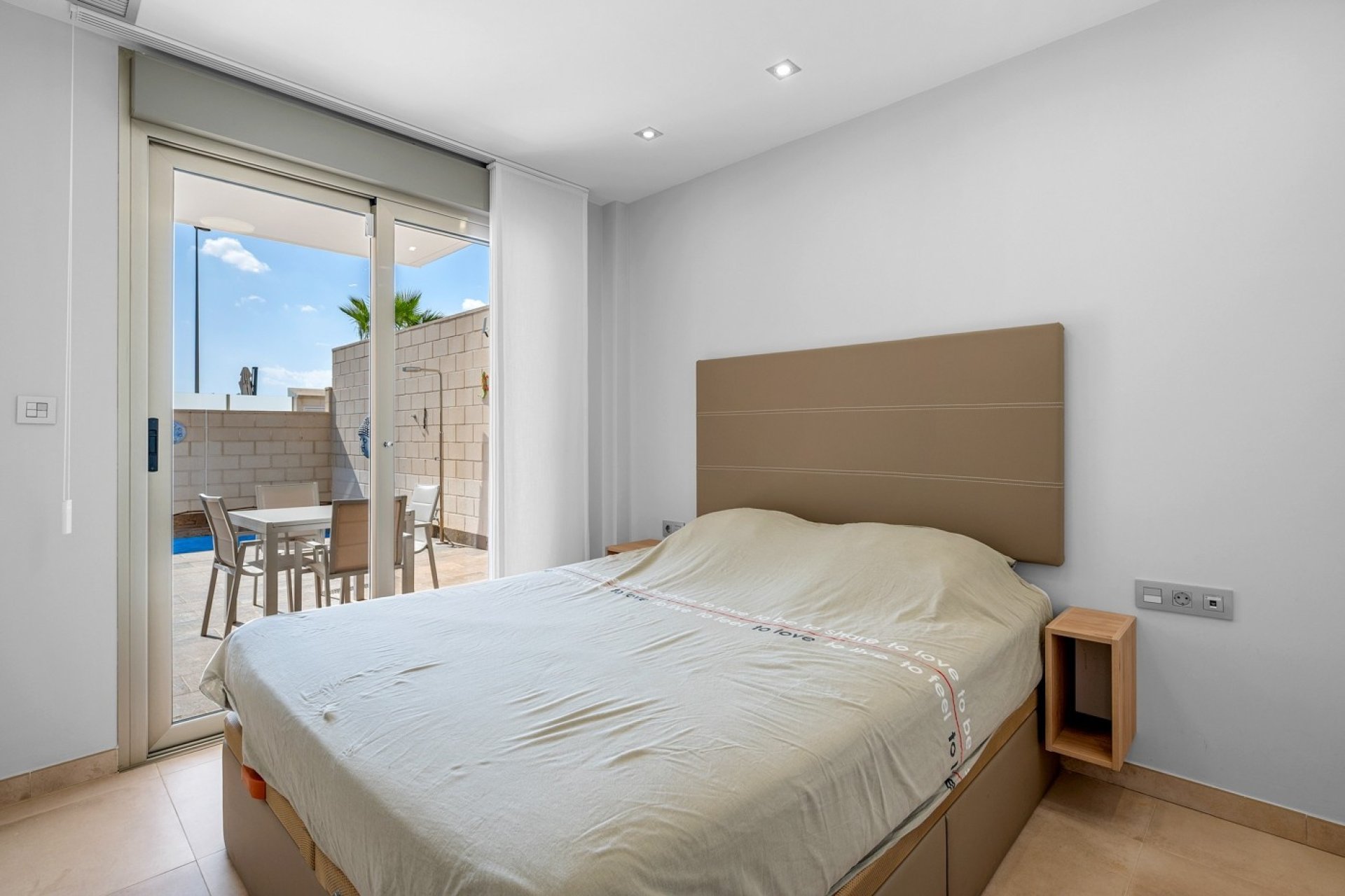 Herverkoop - Villa -
Orihuela - Inland