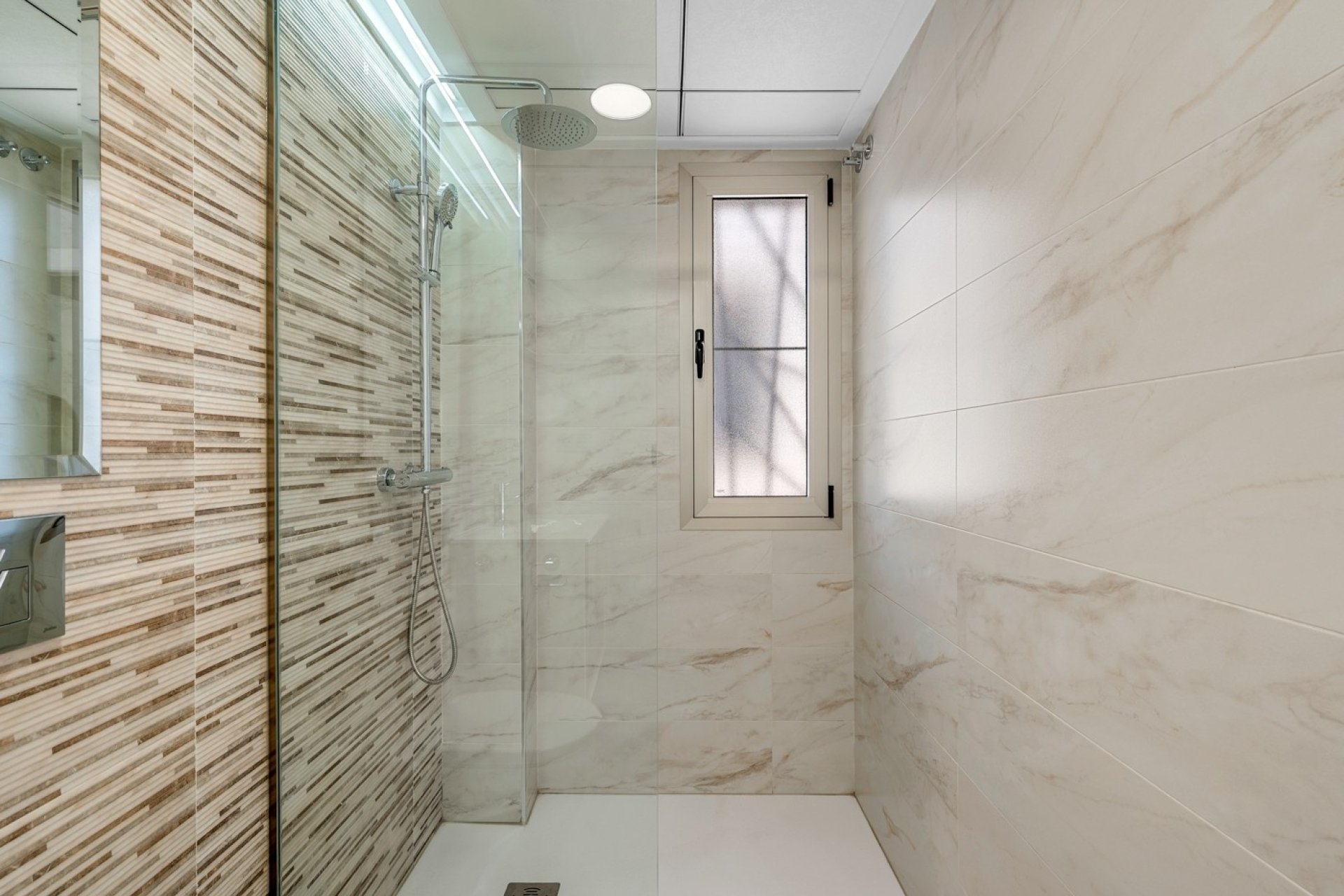 Herverkoop - Villa -
Orihuela - Inland