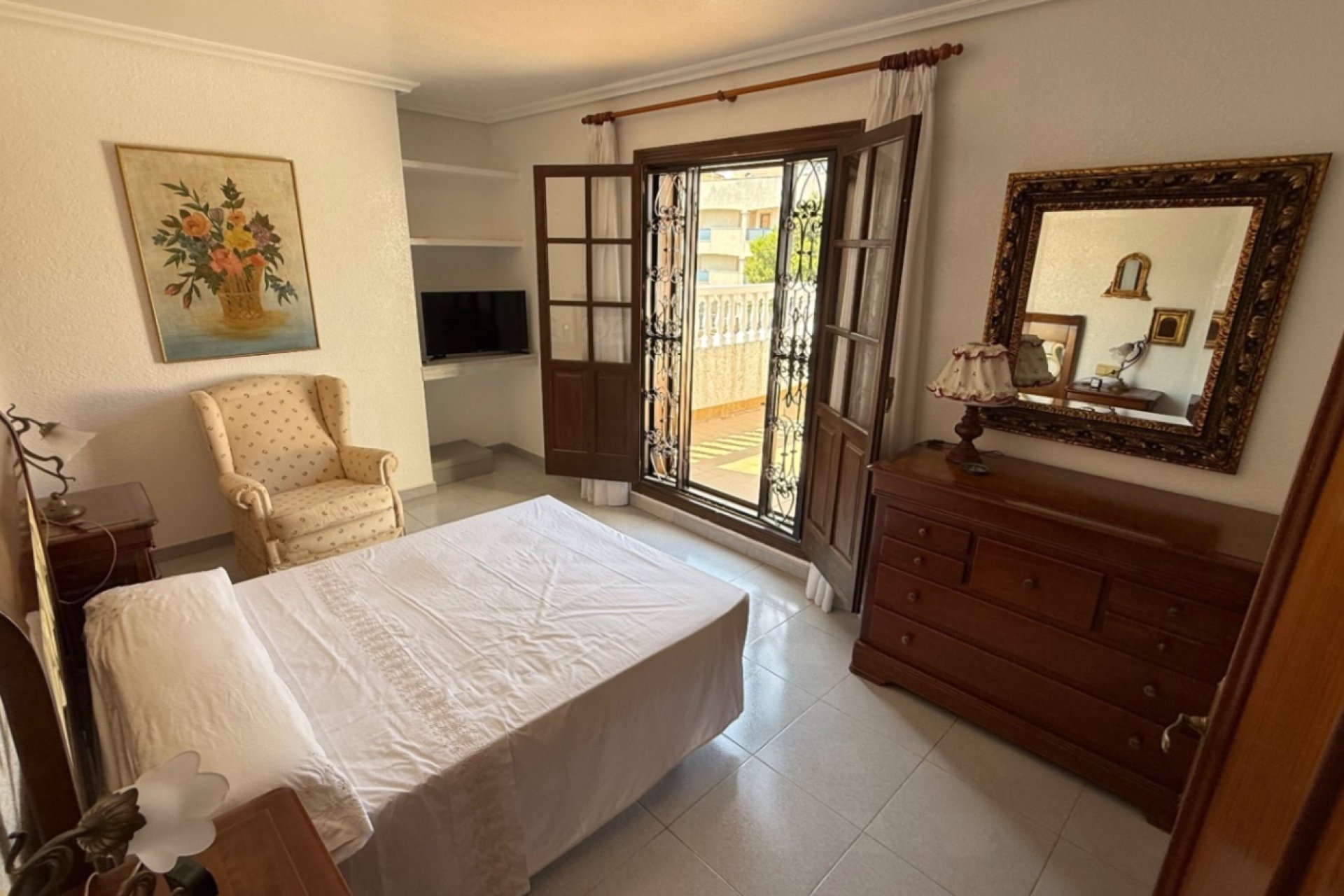 Herverkoop - Villa -
Orihuela - Inland