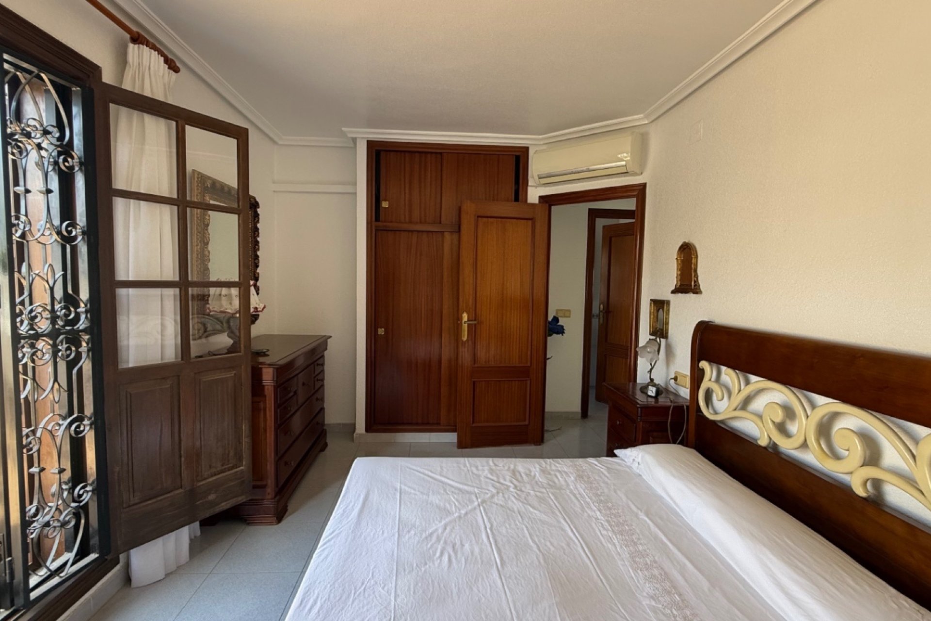 Herverkoop - Villa -
Orihuela - Inland