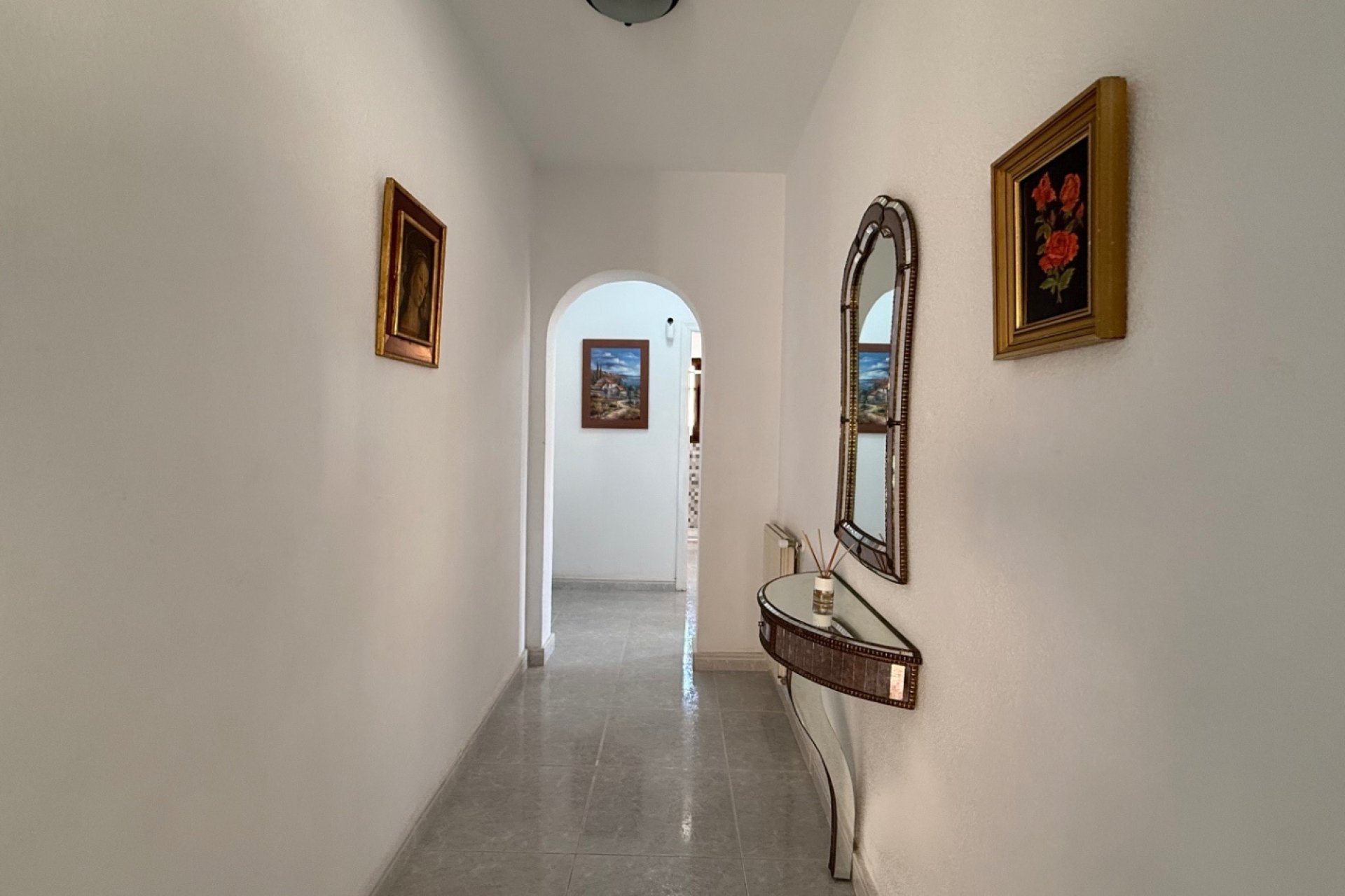 Herverkoop - Villa -
Orihuela - Inland