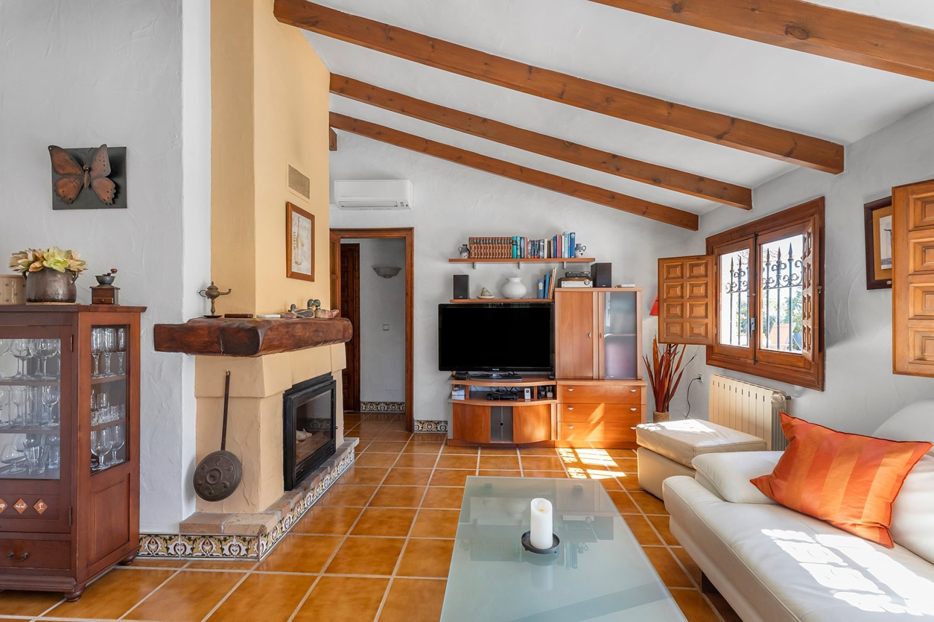 Herverkoop - Villa -
Orihuela - Inland