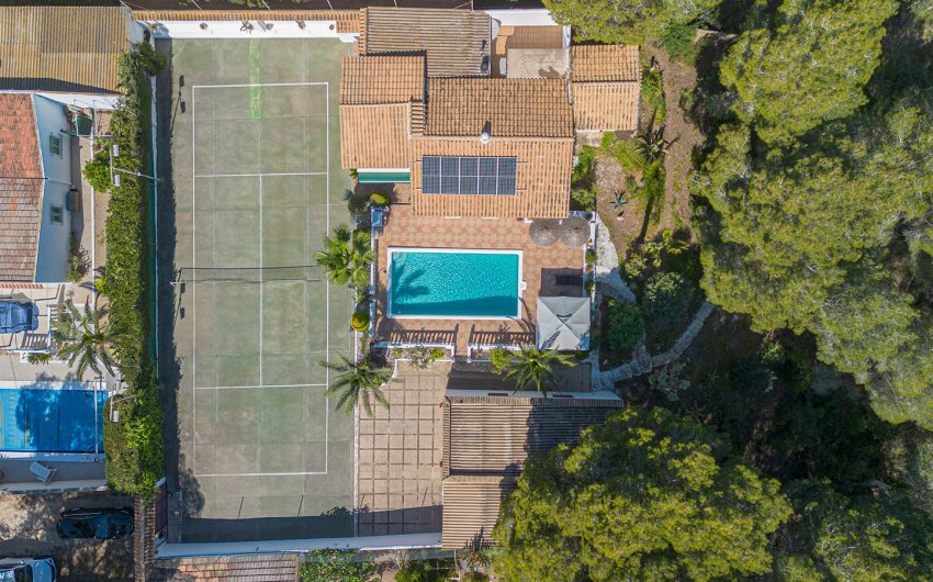 Herverkoop - Villa -
Orihuela - Inland