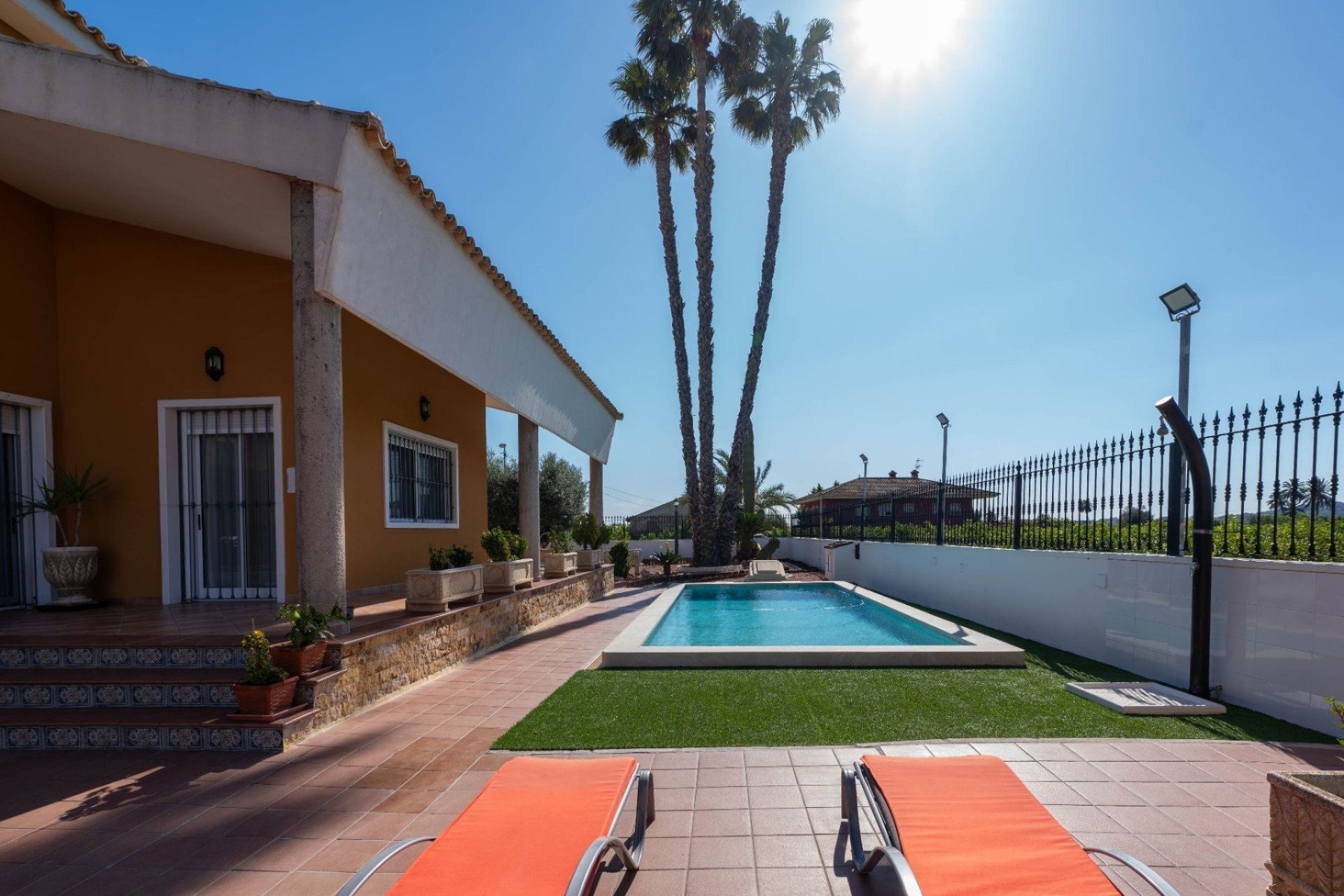 Herverkoop - Villa -
Orihuela - Inland
