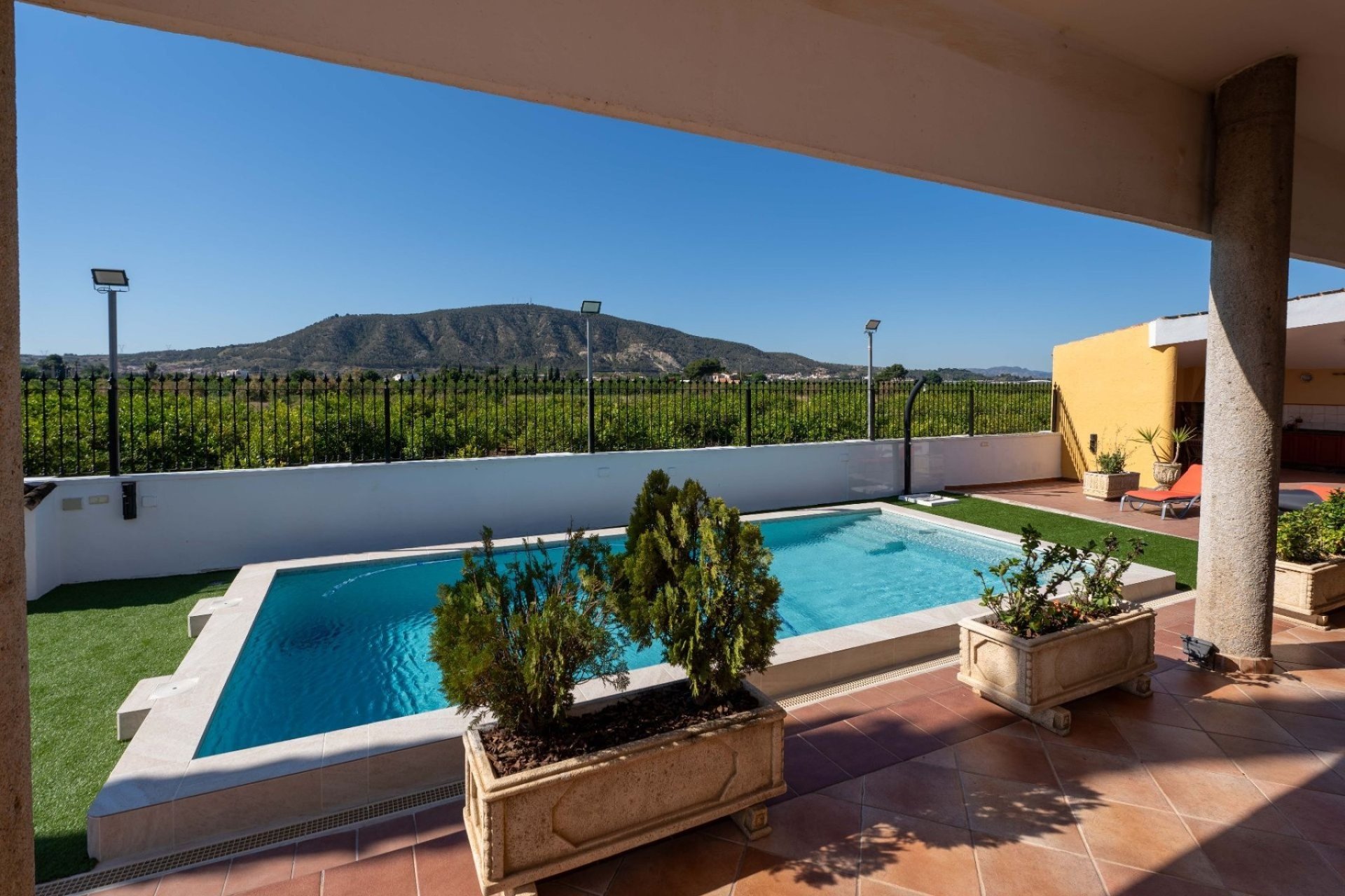 Herverkoop - Villa -
Orihuela - Inland