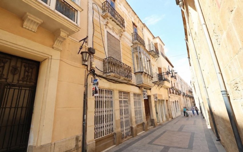 Herverkoop - Villa -
Orihuela - Inland