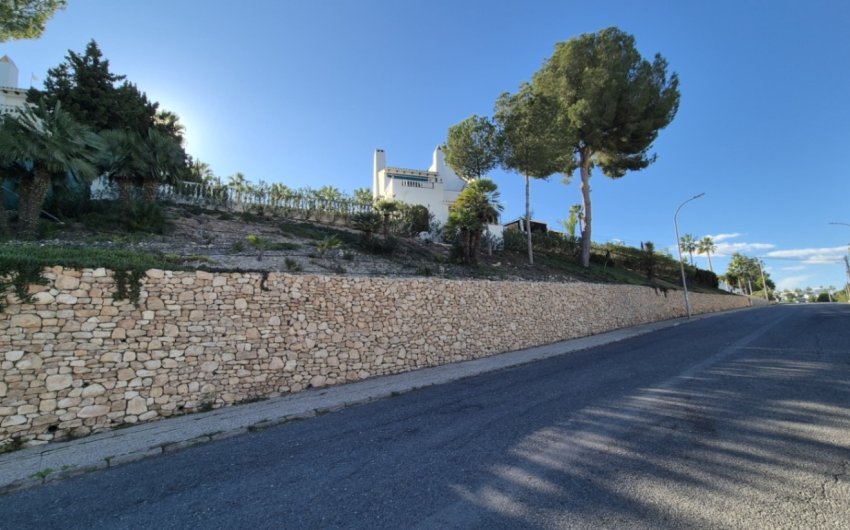 Herverkoop - Villa -
Orihuela - Inland