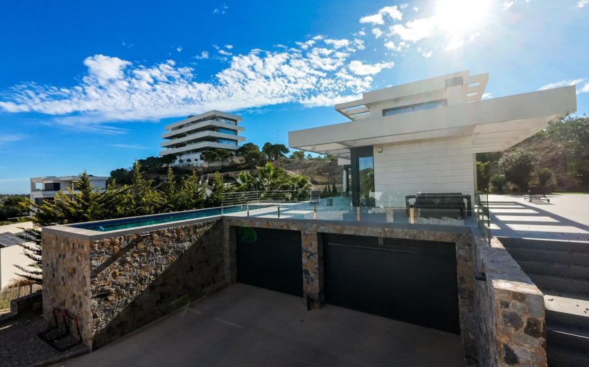 Herverkoop - Villa -
Orihuela - Las Colinas Golf
