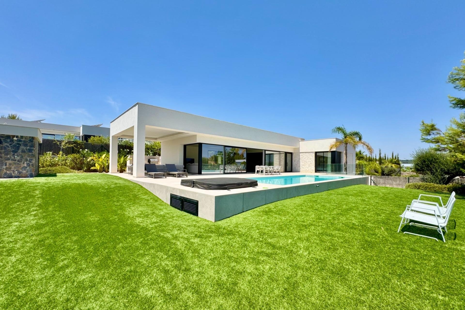 Herverkoop - Villa -
Orihuela - Las Colinas Golf