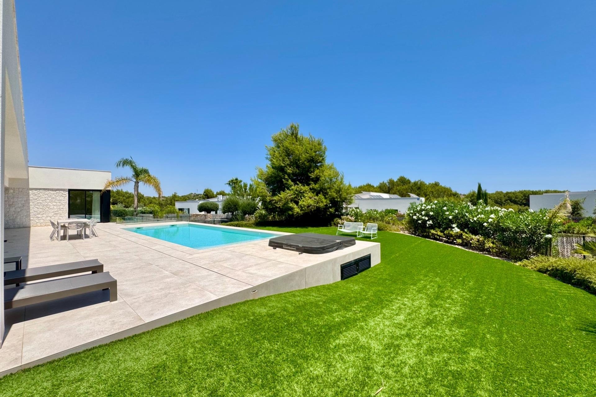 Herverkoop - Villa -
Orihuela - Las Colinas Golf