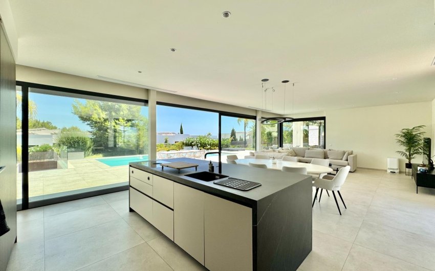 Herverkoop - Villa -
Orihuela - Las Colinas Golf