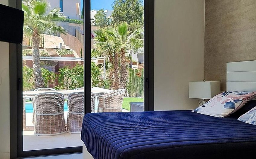 Herverkoop - Villa -
Orihuela - Las Colinas Golf