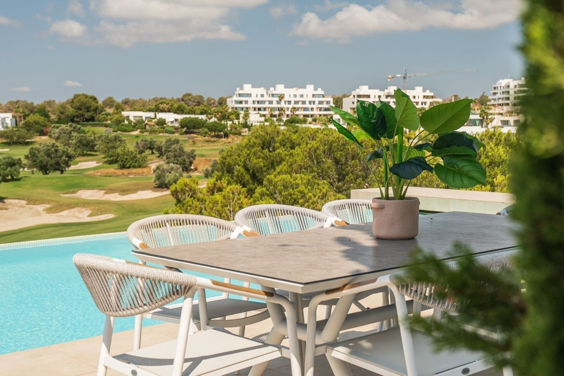 Herverkoop - Villa -
Orihuela - Las Colinas Golf
