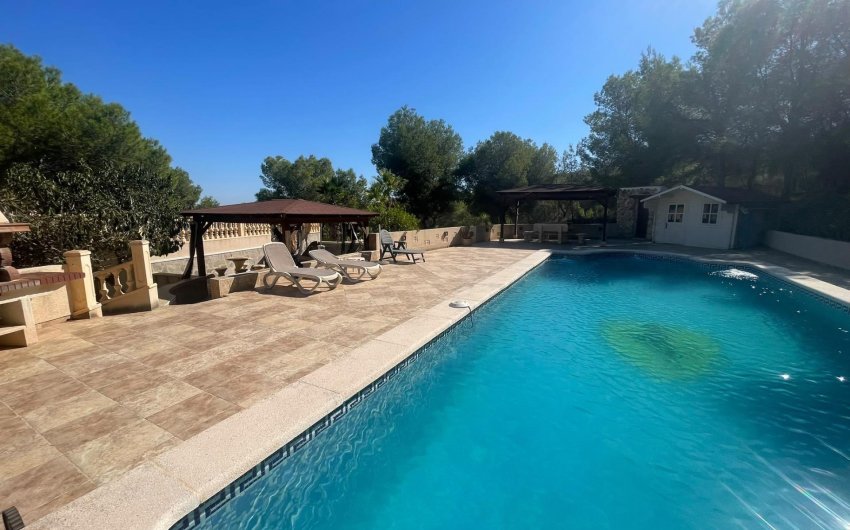 Herverkoop - Villa -
Orihuela - Torremendo