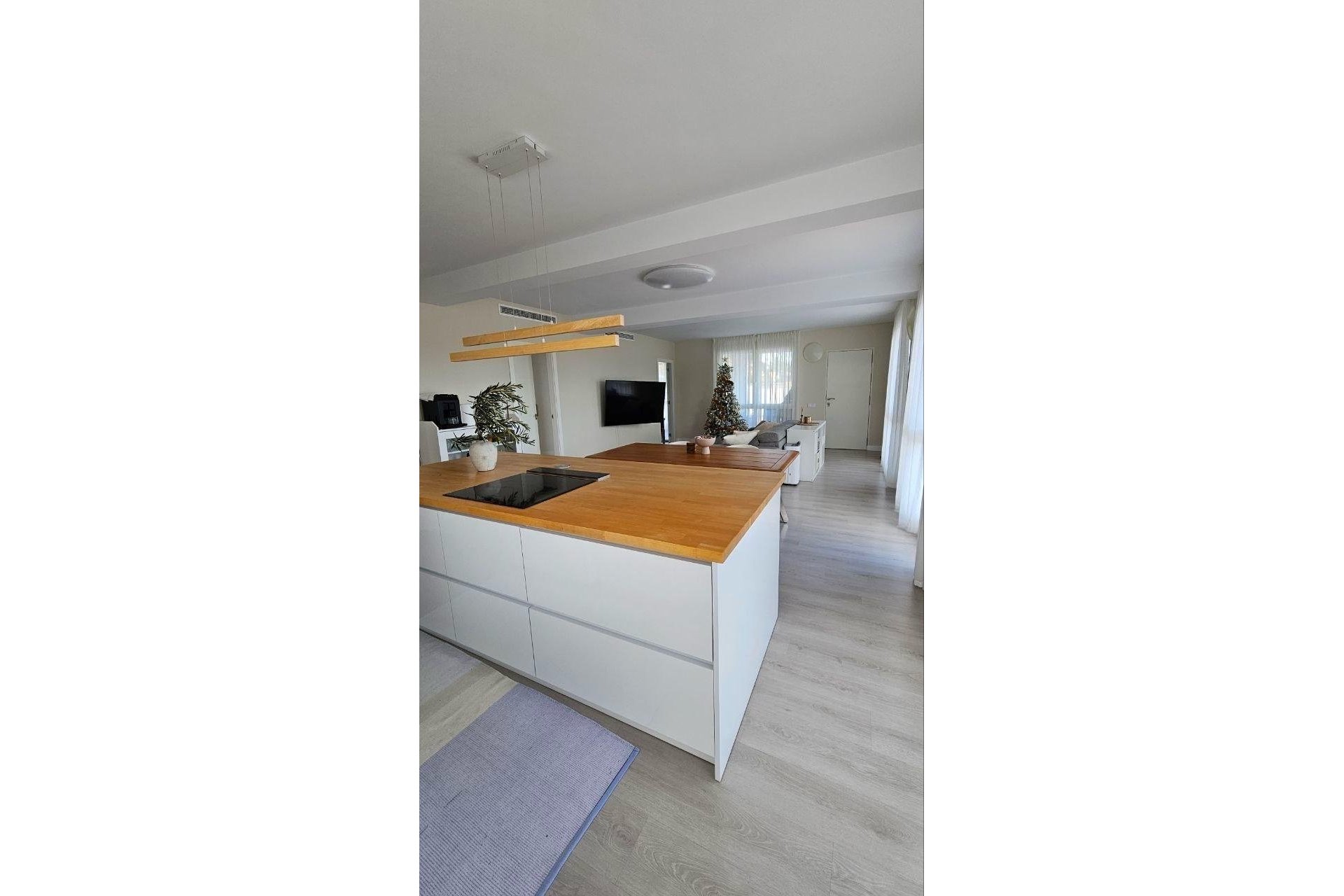 Herverkoop - Villa -
Orihuela - Urb. Montepinar