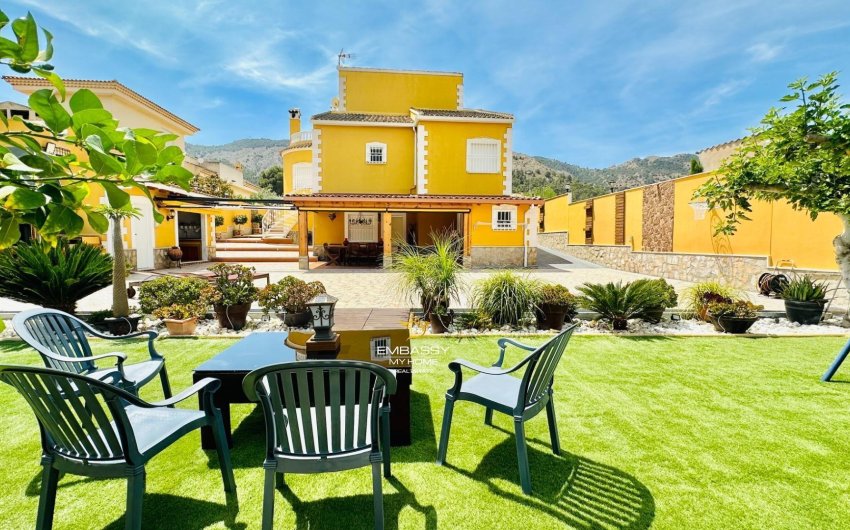 Herverkoop - Villa -
Orihuela - Urb. Montepinar