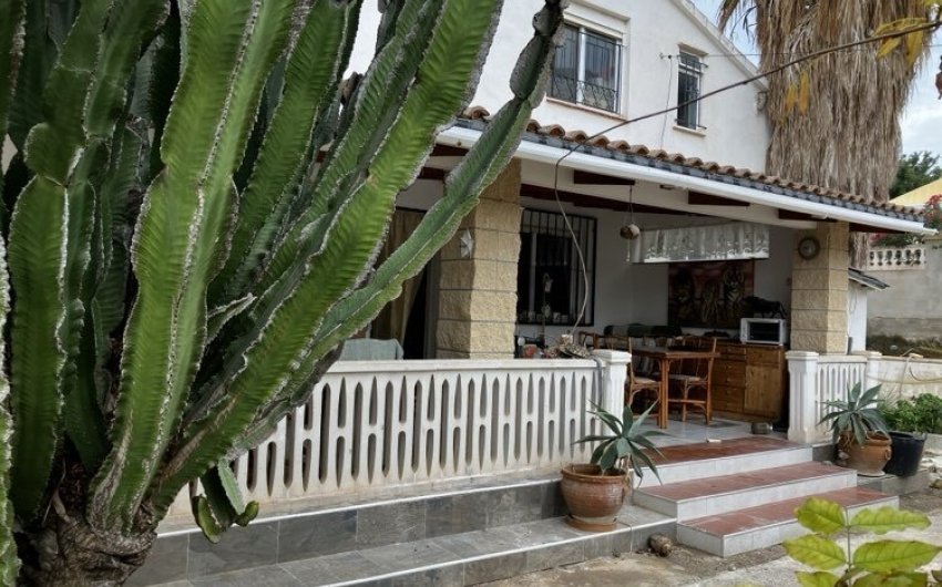 Herverkoop - Villa -
Orxeta - Costa Blanca