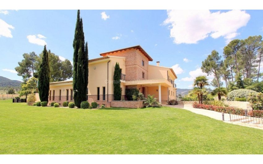 Herverkoop - Villa -
Penáguila