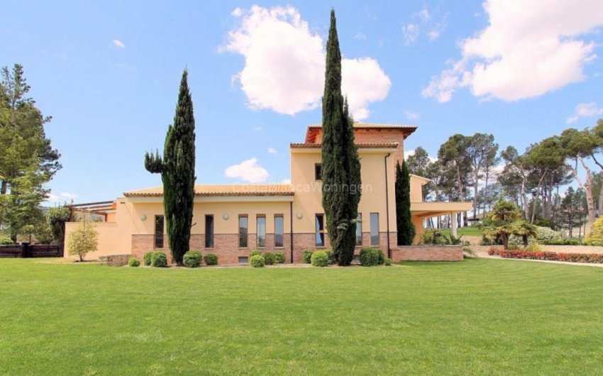 Herverkoop - Villa -
Penáguila