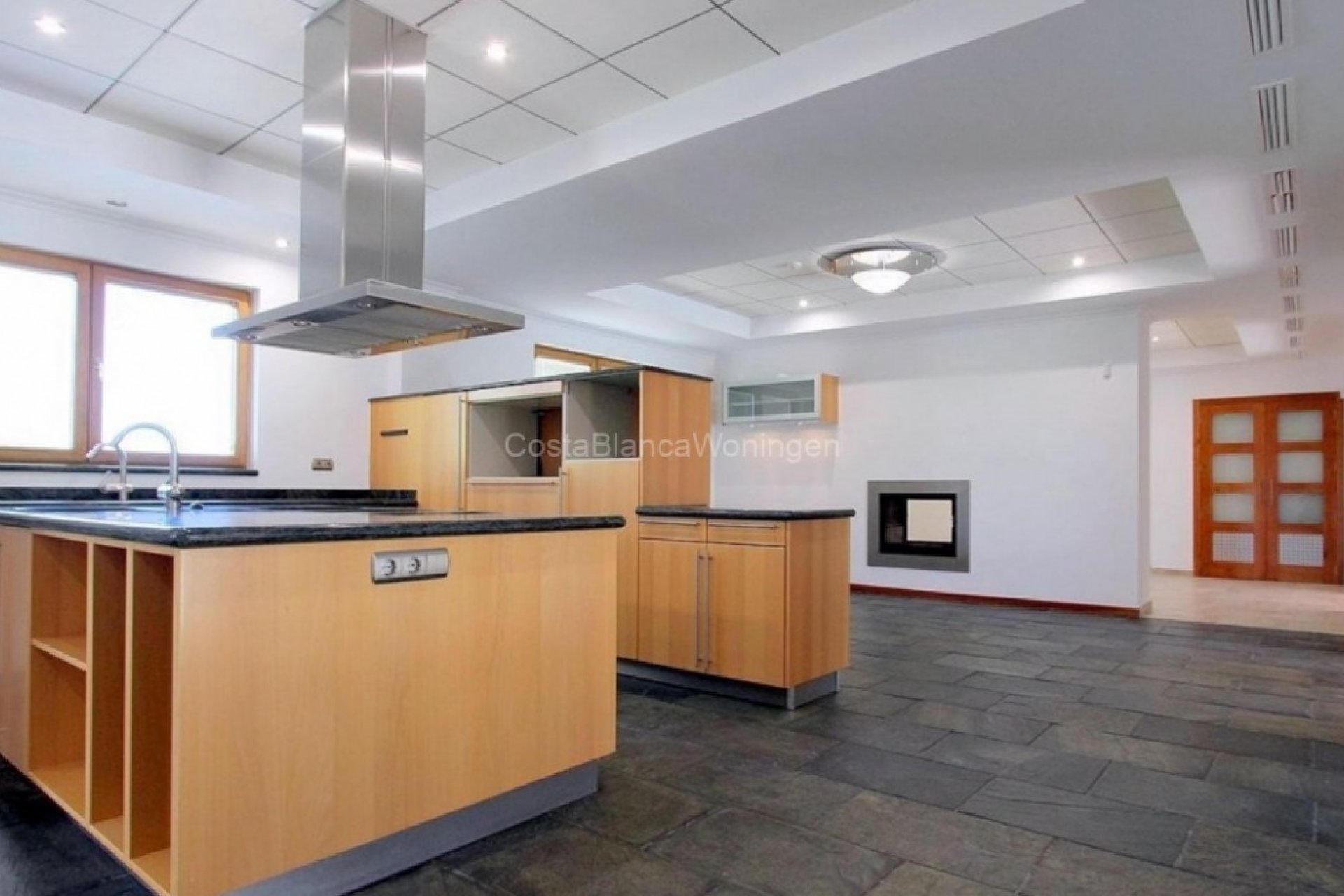 Herverkoop - Villa -
Penáguila