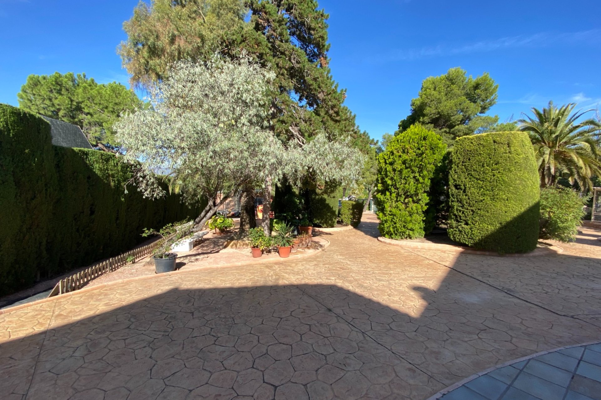 Herverkoop - Villa -
Petrer