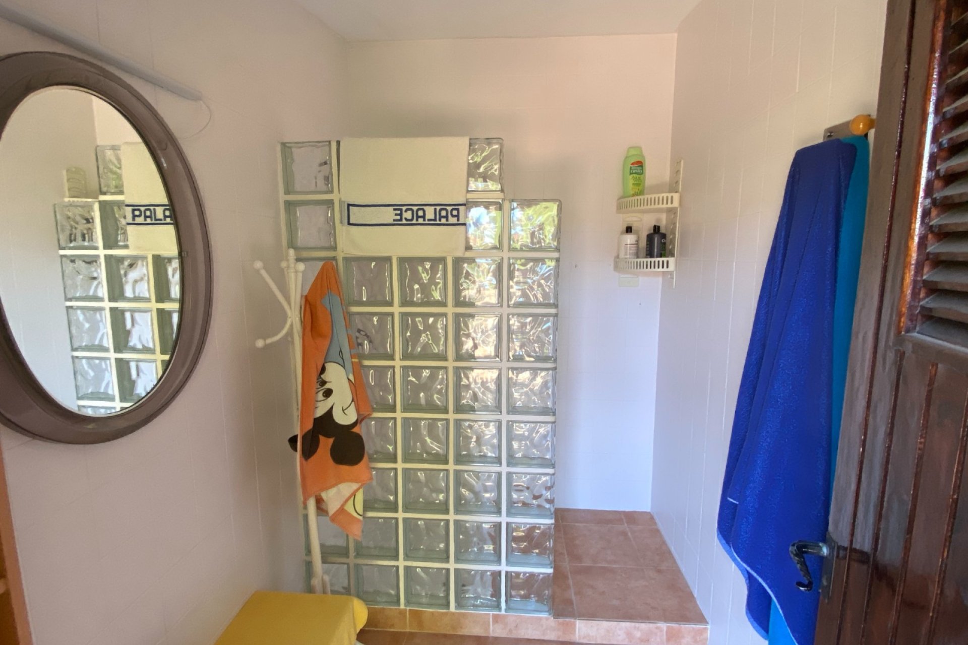 Herverkoop - Villa -
Petrer