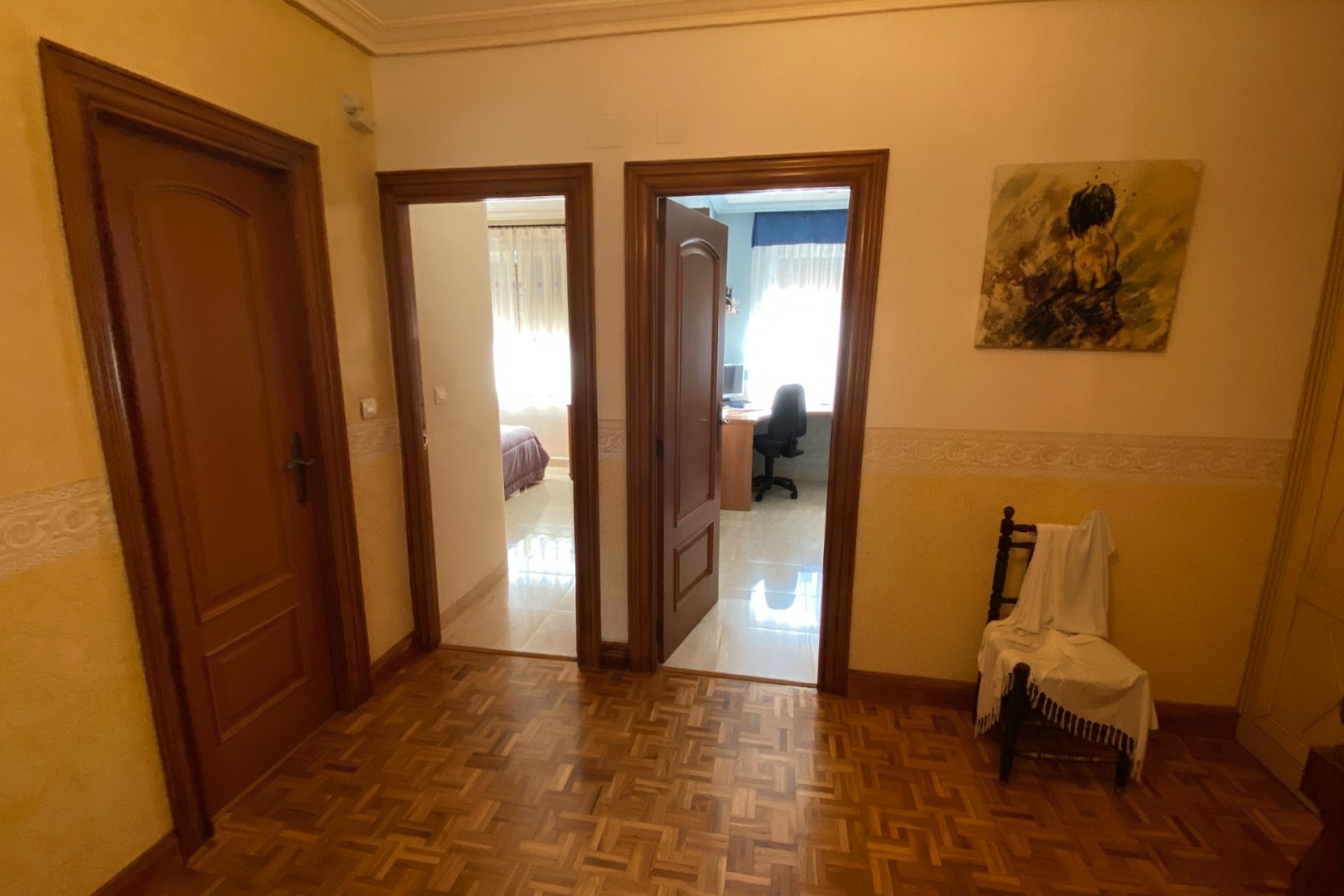 Herverkoop - Villa -
Petrer