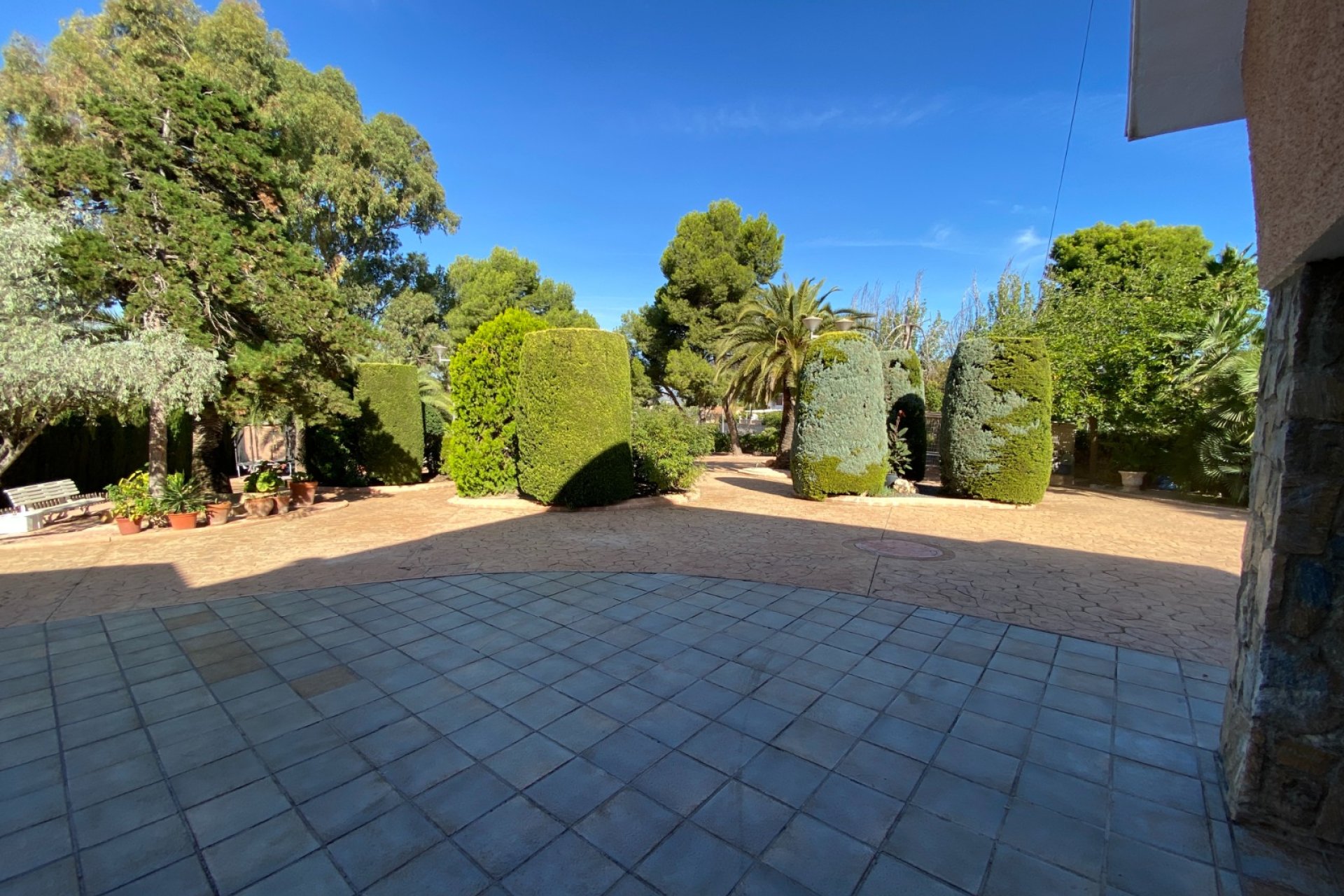 Herverkoop - Villa -
Petrer