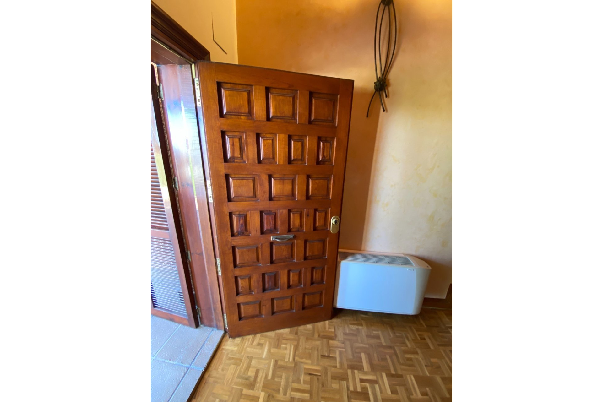 Herverkoop - Villa -
Petrer