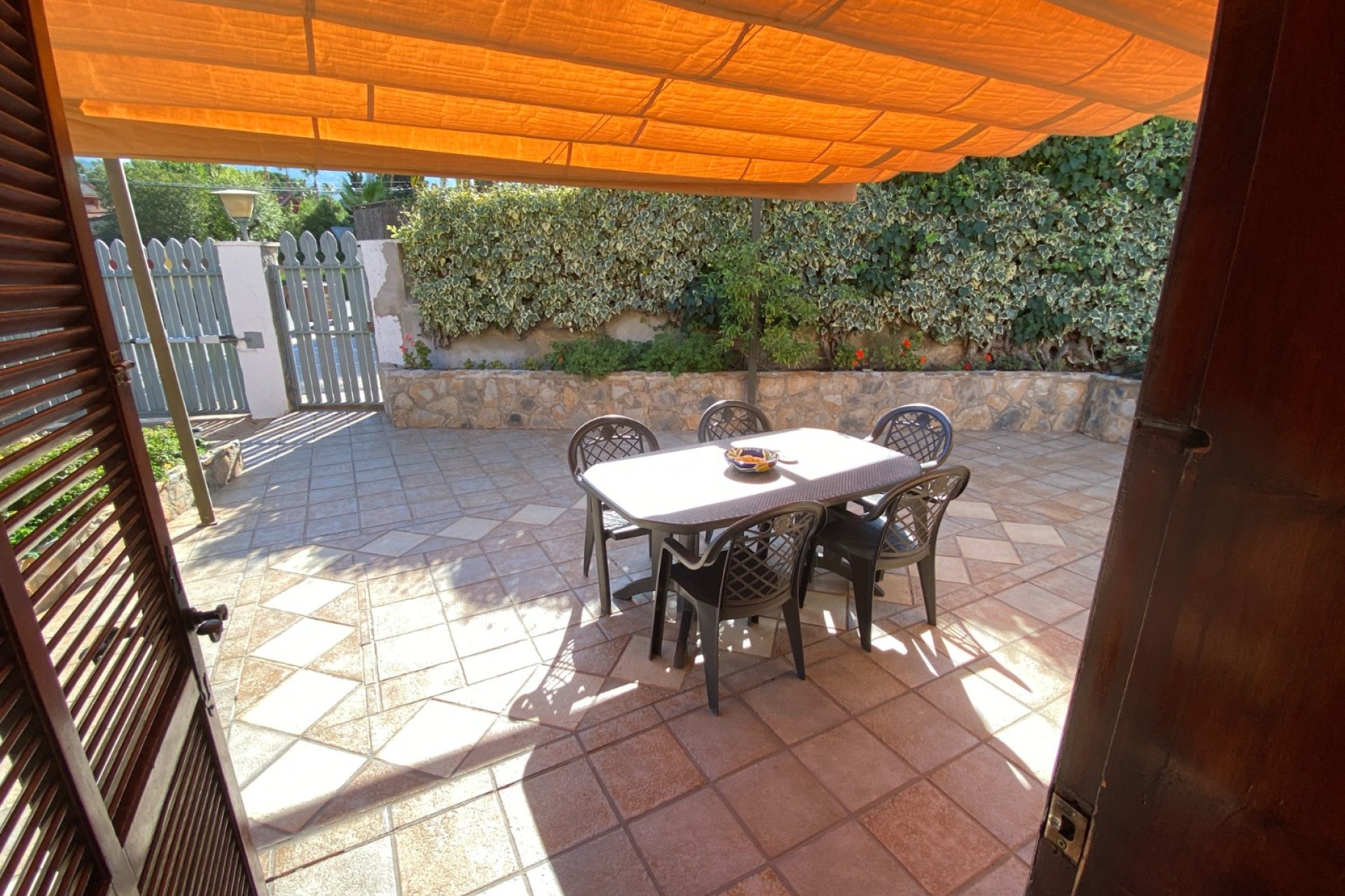 Herverkoop - Villa -
Petrer