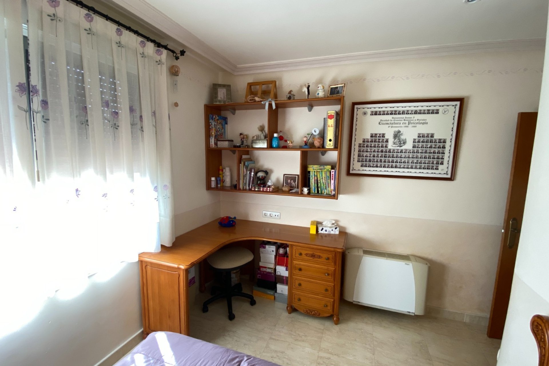 Herverkoop - Villa -
Petrer