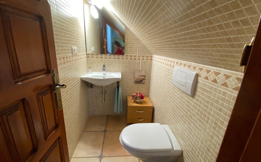 Herverkoop - Villa -
Petrer