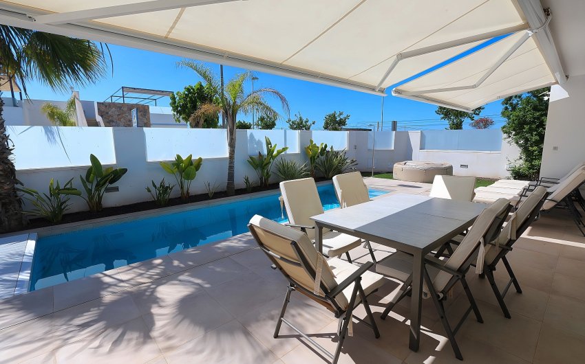 Herverkoop - Villa -
Pilar de la Horadada - Costa Blanca