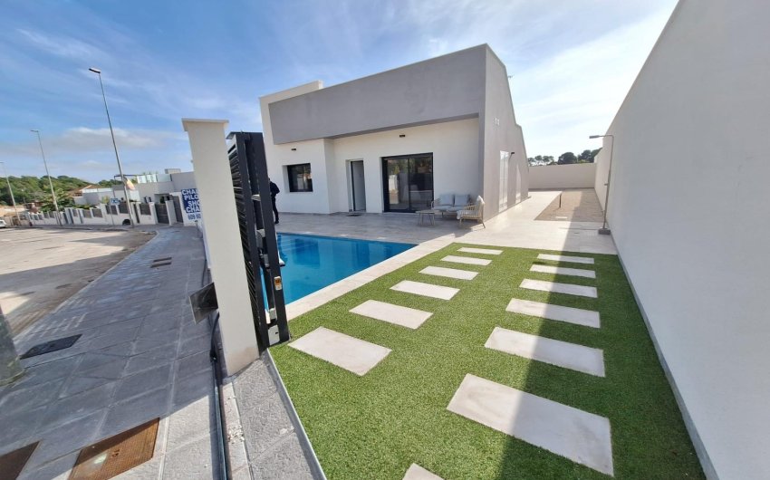 Herverkoop - Villa -
Pilar de la Horadada - Pinar de Campoverde