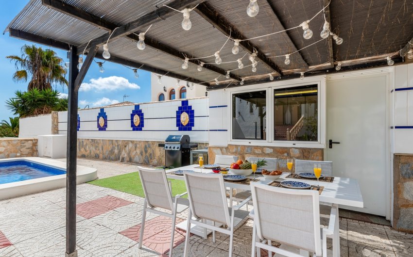 Herverkoop - Villa -
Pinar de Campoverde - Costa Blanca