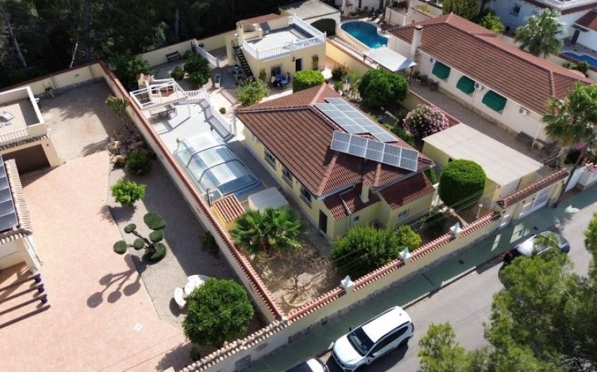 Herverkoop - Villa -
Pinar de Campoverde - Inland