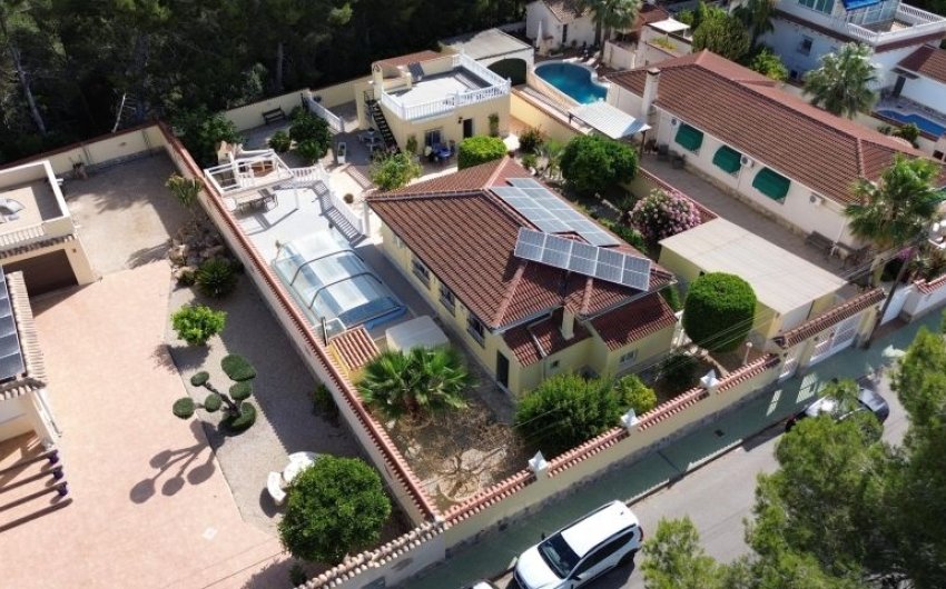 Herverkoop - Villa -
Pinar de Campoverde - Inland