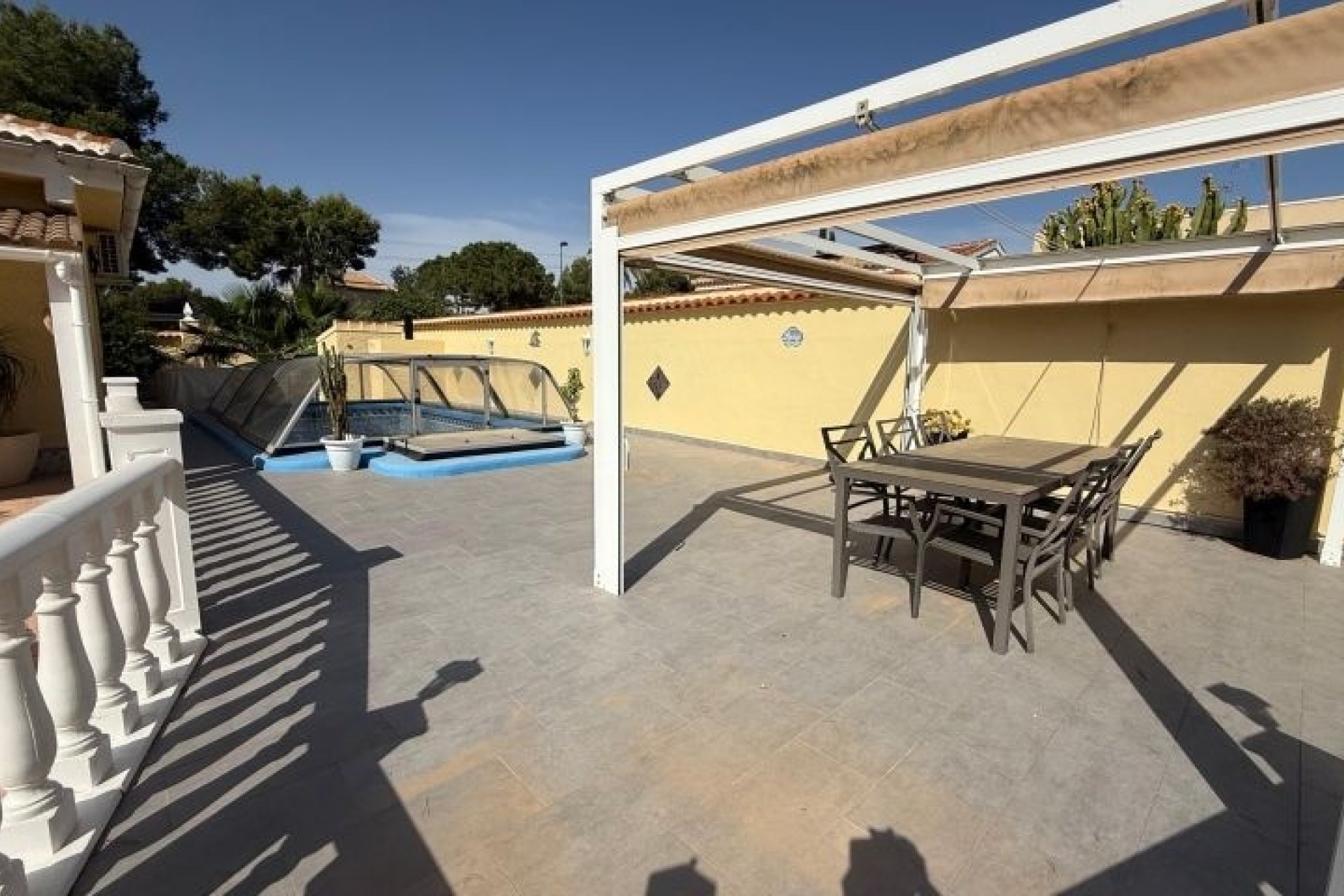 Herverkoop - Villa -
Pinar de Campoverde - Inland