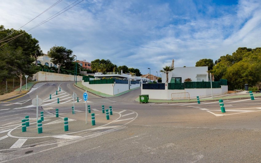 Herverkoop - Villa -
Pinar de Campoverde - Inland