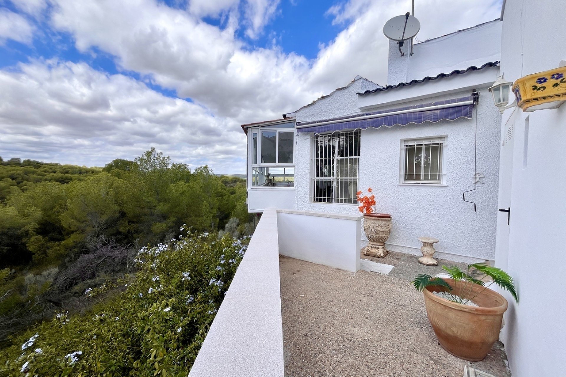 Herverkoop - Villa -
Pinar de Campoverde - Inland