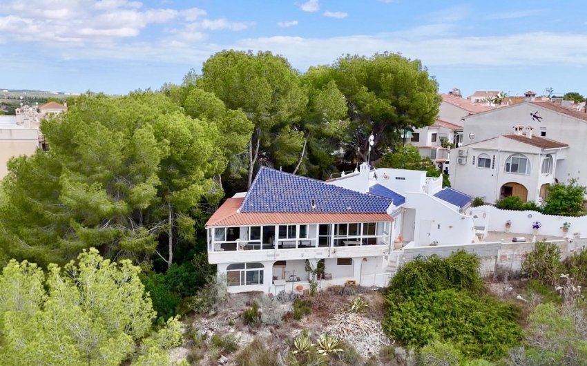 Herverkoop - Villa -
Pinar de Campoverde - Inland