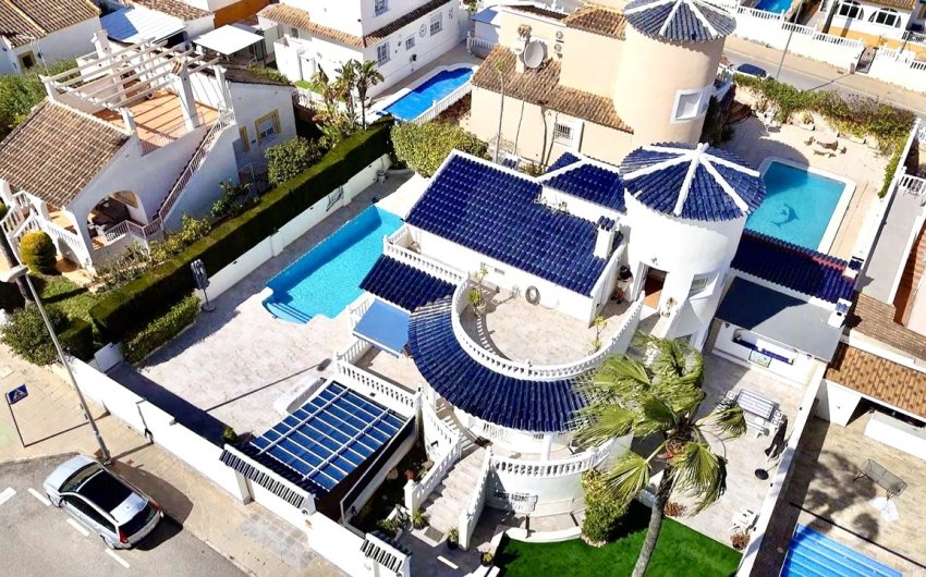 Herverkoop - Villa -
Pinar de Campoverde - Inland